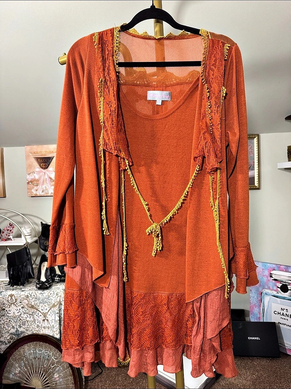 GUC Pretty Angel Rust/Orange Lace Trim Embellished Open Front Topper Large